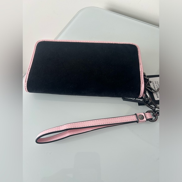 Viral Juicy Couture UK Scottie Dog Black and Pink velour Zip Long Wallet - Picture 6 of 7